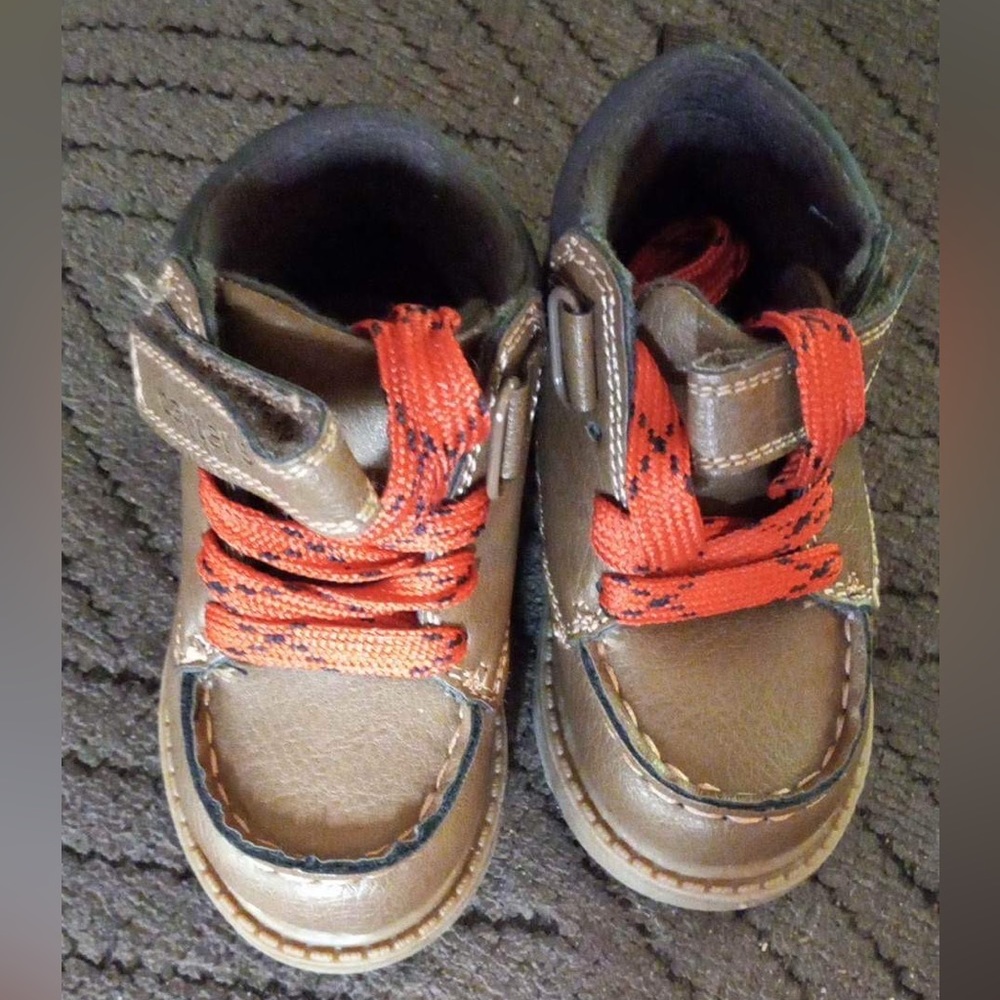 Brown Toddler Norman Boots size 4